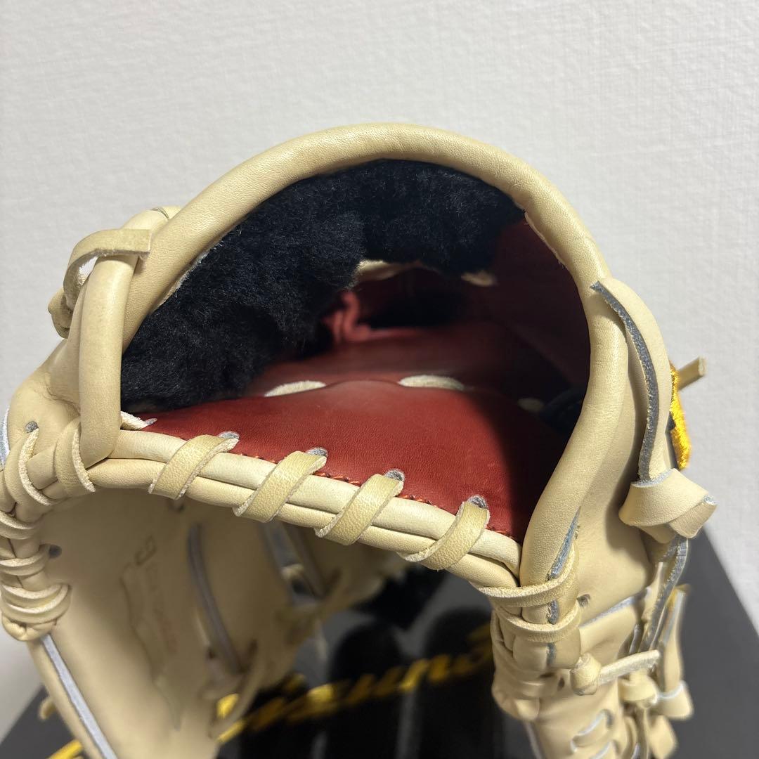 ミズノプロ　硬式用　内野　グラブ　グローブ　定価66,000円　5DNA