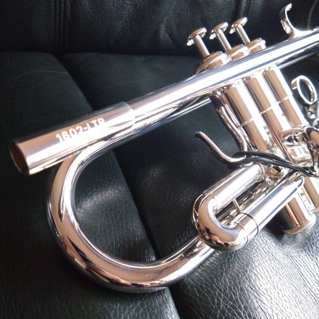 XOトランペット1602LTR−S 純正ケース付　XOマウスピース3C付