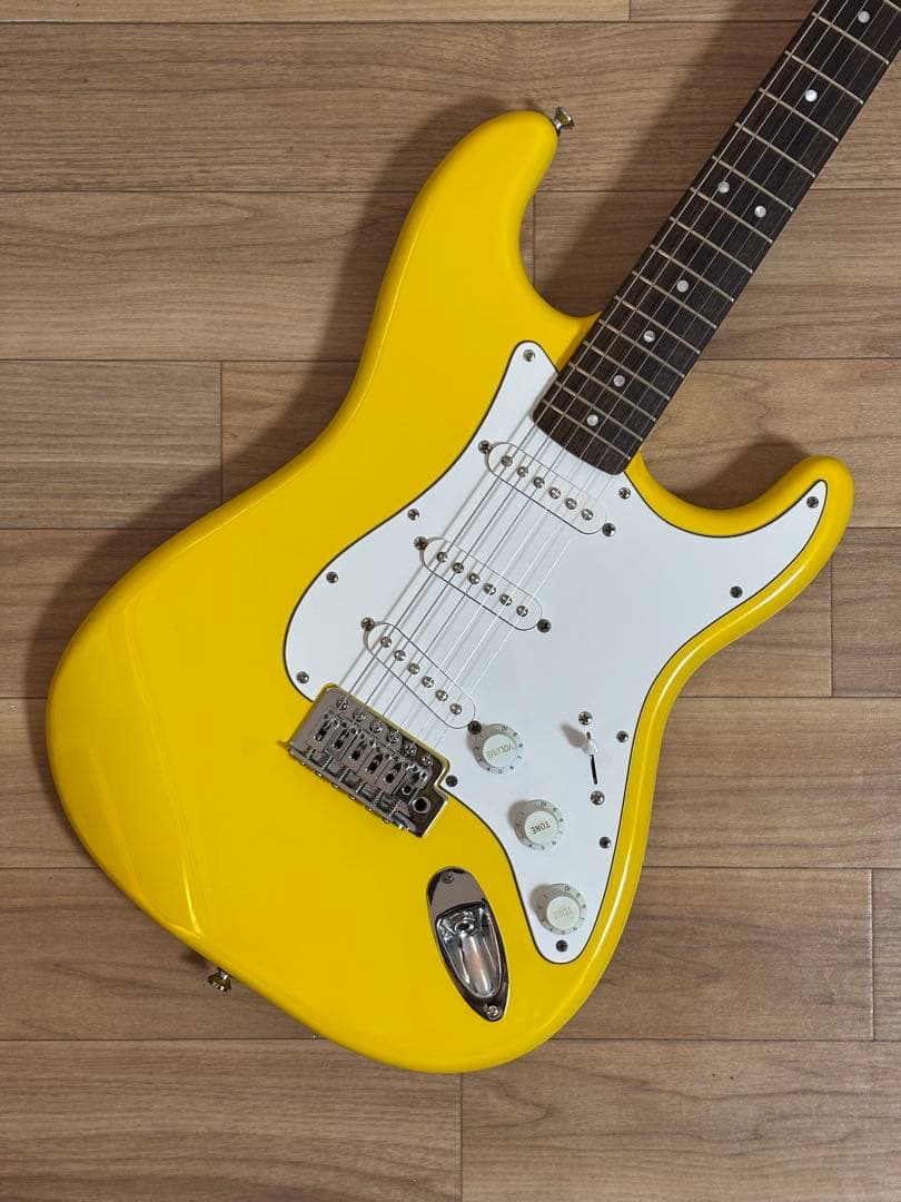 【ｓ.ｏ.2 】Squier FSR Affinity Strat