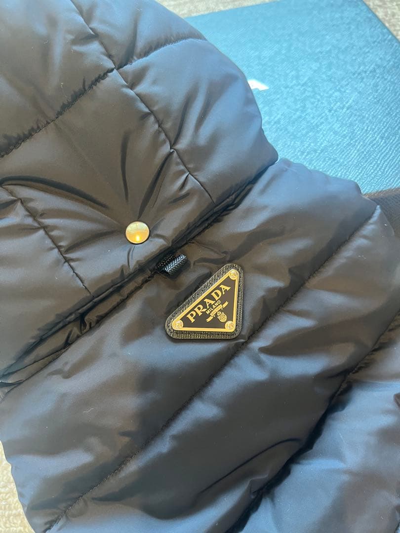 【値下げ中】プラダ　犬　パファー ドッグコート Mサイズ　ネイビー