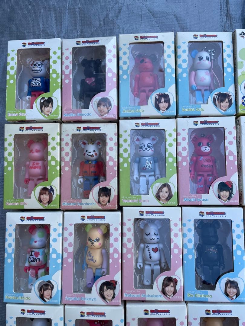 【希少品】【未開封】AKB48ベアブリック52体セット（51体未開封)