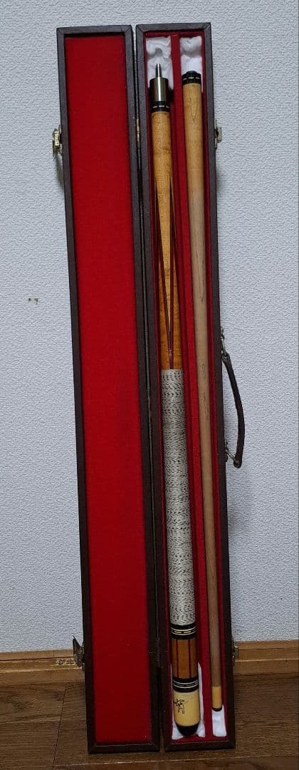ビリヤードキュー 木製ケース付き