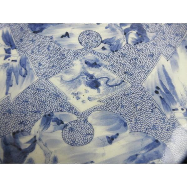 古伊万里染付みじん唐草に窓絵櫓風景図大皿 [B28339]