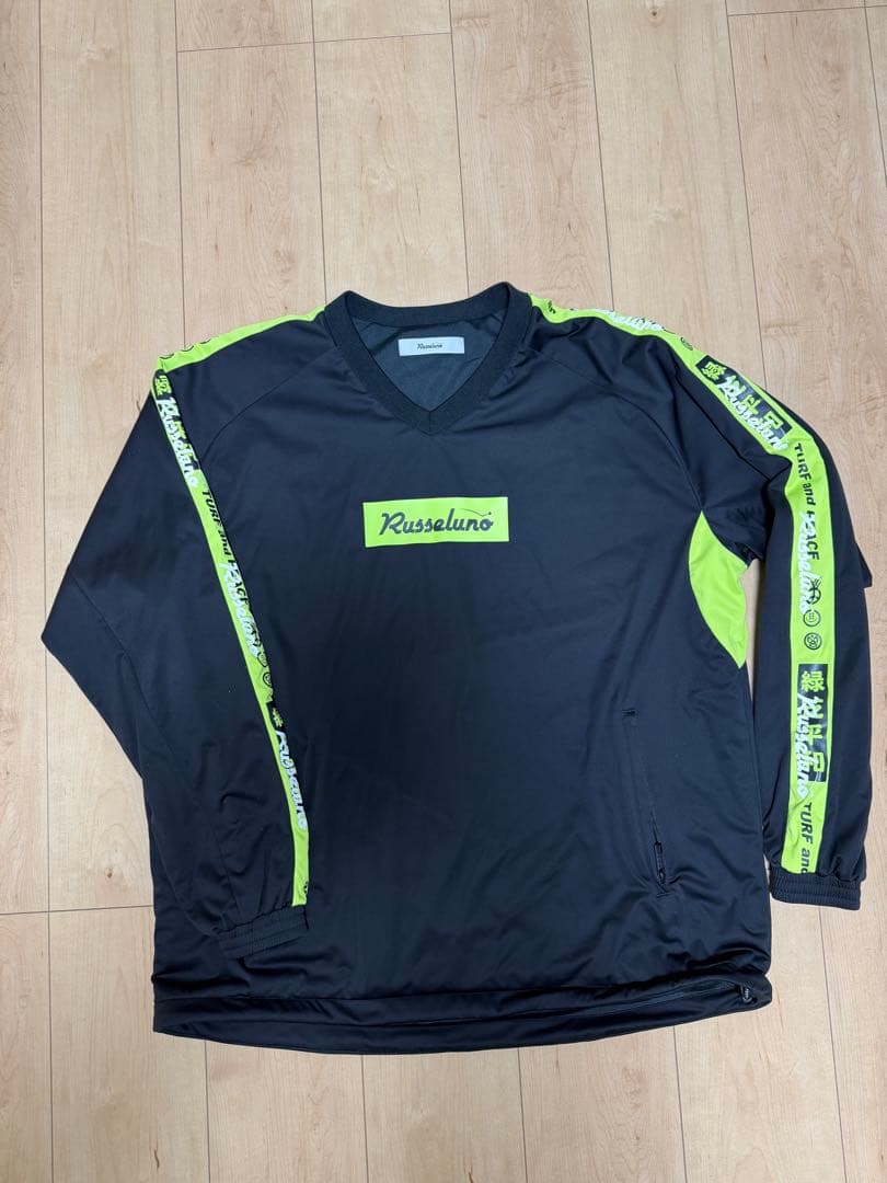 ラッセルノプルオーバーＶネック　サイズ6