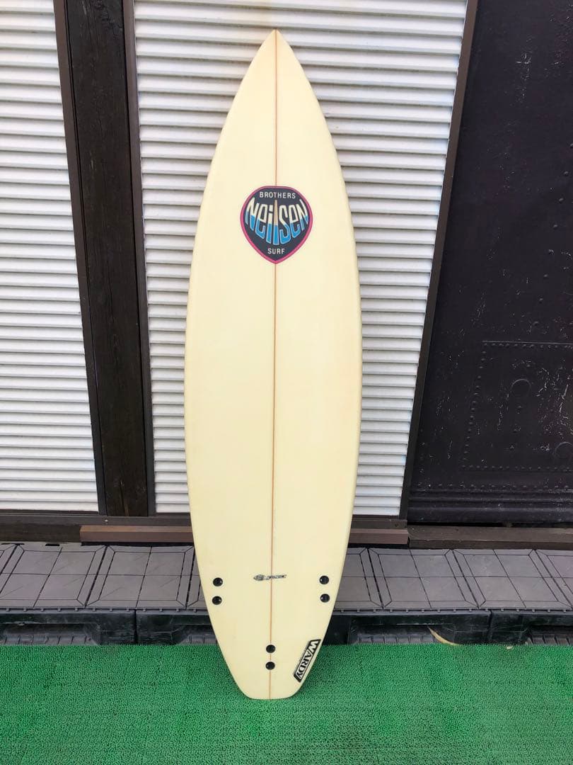 neilsen サーフボード　ショートボード　オーストラリア