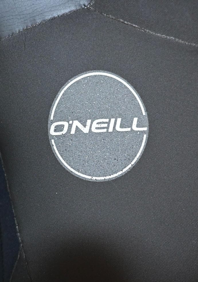 O'NEILL セミドライスーツ　 バックジップ　オール３ミリ