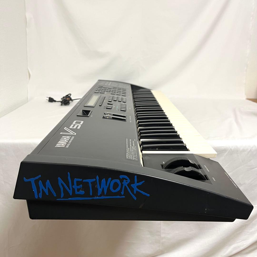 【送料込み】YAMAHA V50 デジタル・シンセサイザー　ヤマハ