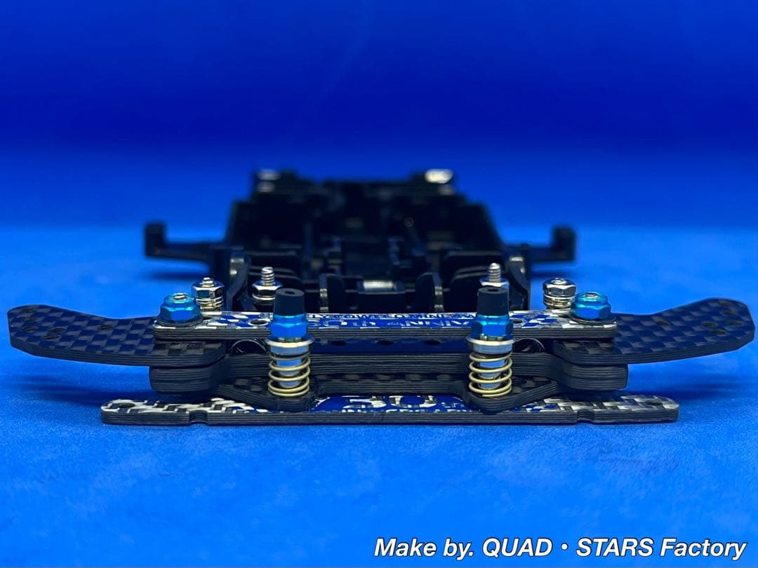 【ミニ四駆・MA用】2軸ATピボットバンパー　30周年／シルバー　フルカーボン