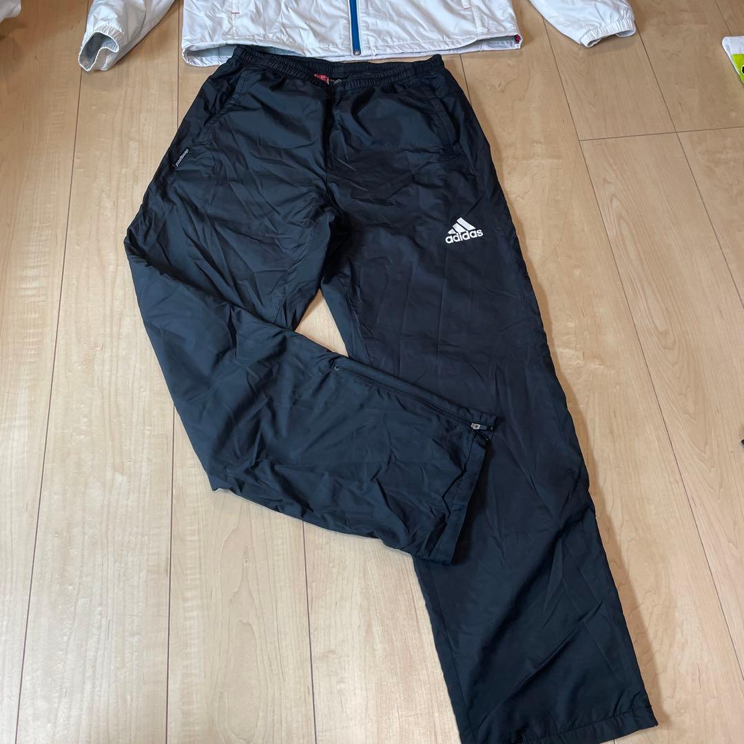 アディダス adidas ウインドブレーカー 上　下2セット。34