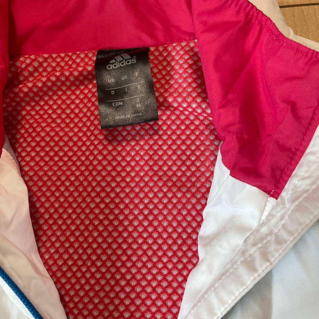 アディダス adidas ウインドブレーカー 上　下2セット。34