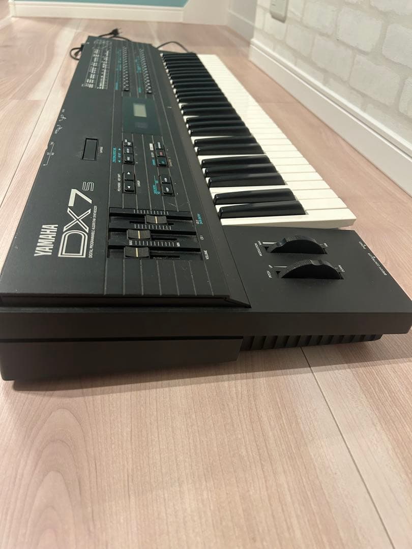 YAMAHA ヤマハ DX7s シンセサイザー 往年の名器 DX7S 完動品