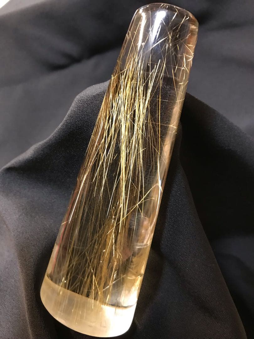 希少品　ゴールドルチルクォーツ