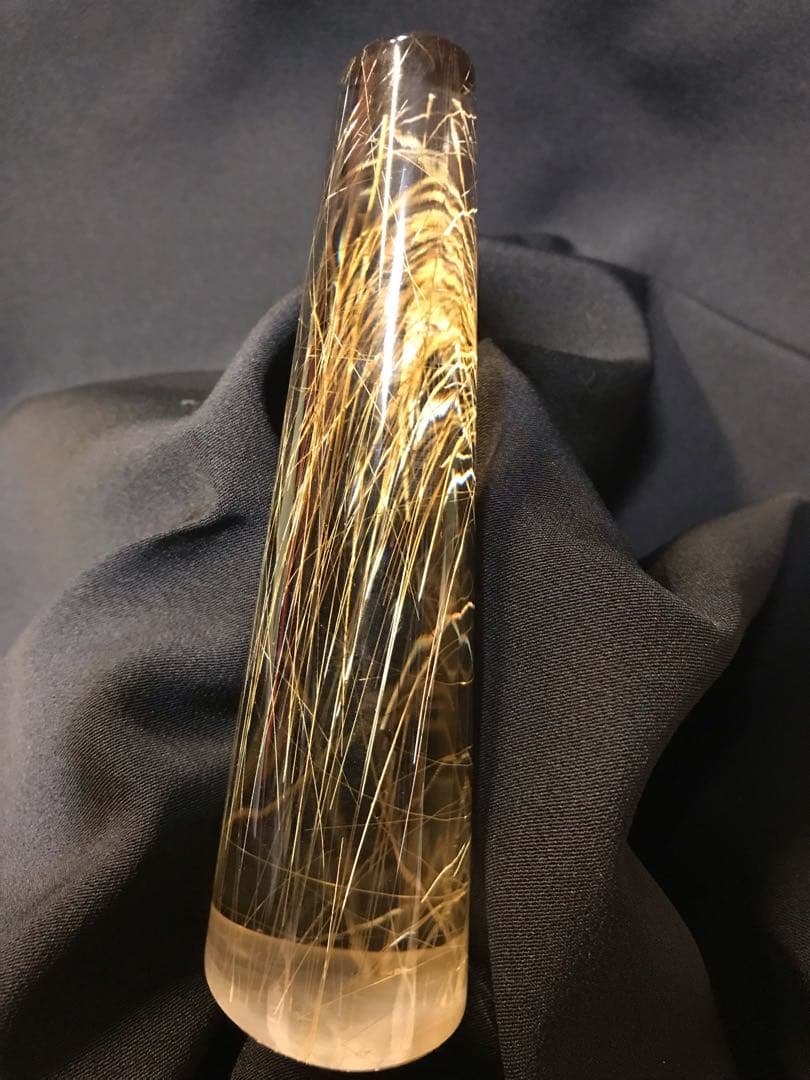 希少品　ゴールドルチルクォーツ