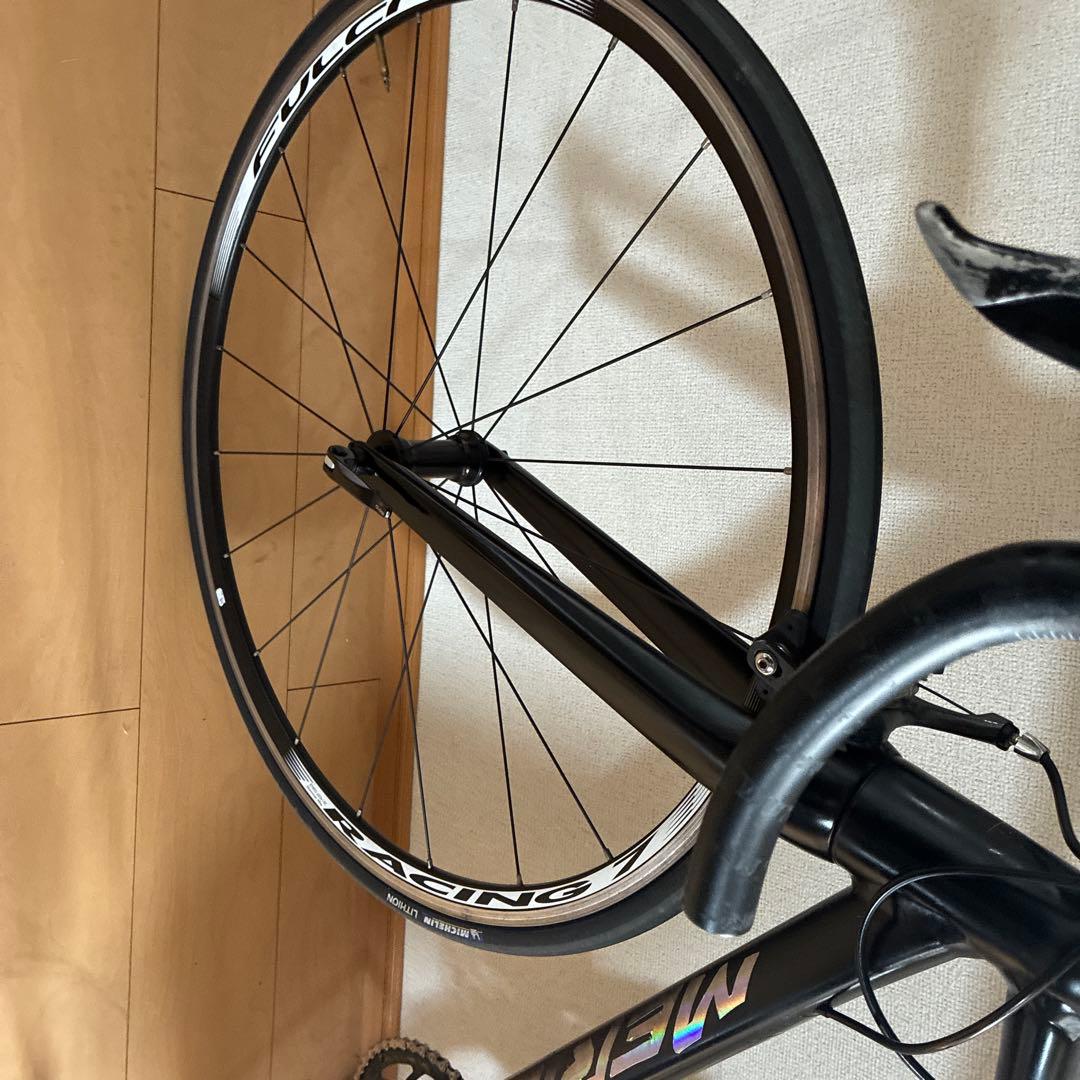 メリダスクルトゥーラ１００ロードバイクホイールなし