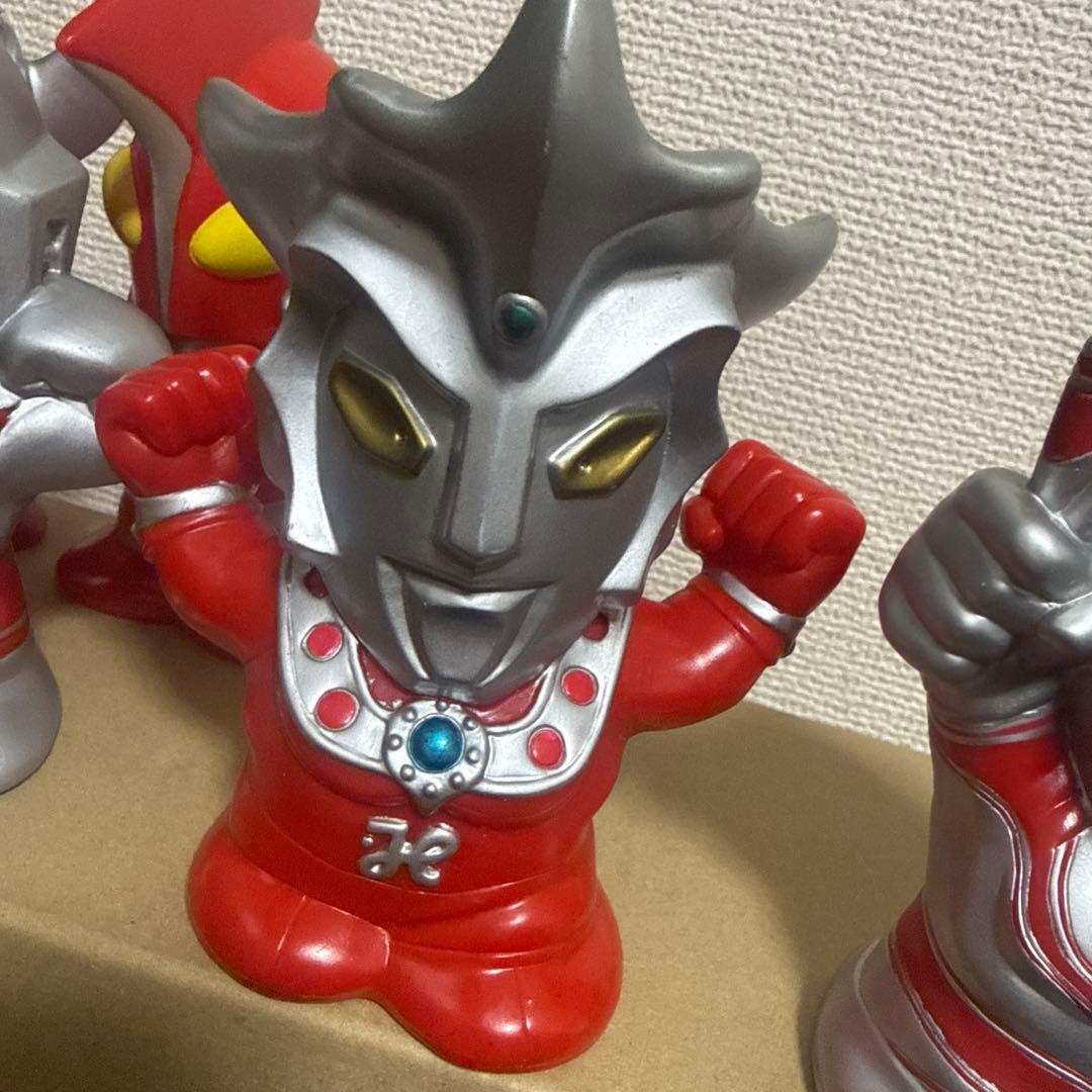 ウルトラマン 貯金箱 9体セット