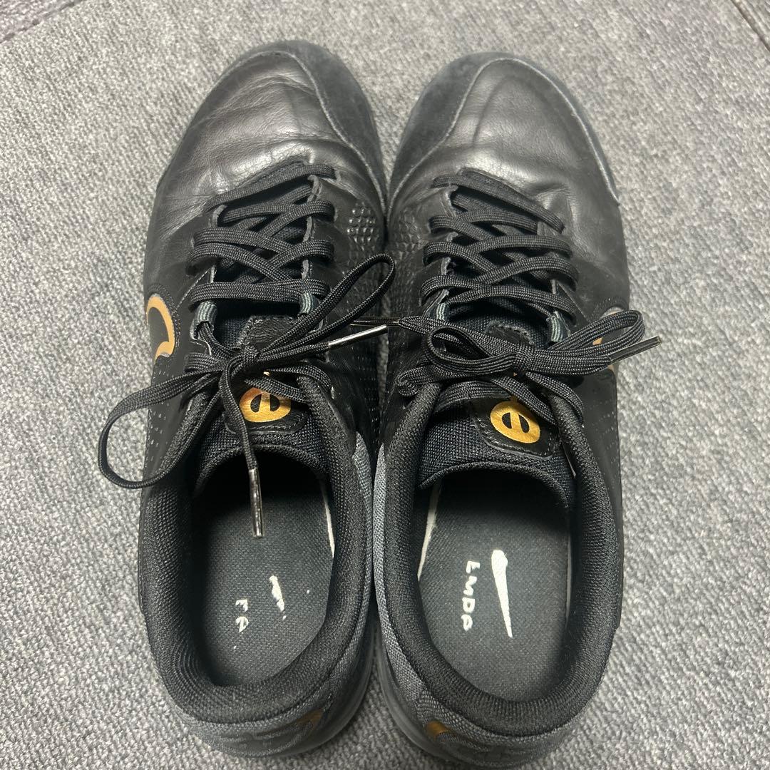 Nike ナイキフットサルシューズ ブラックトレーニングシューズ28cm