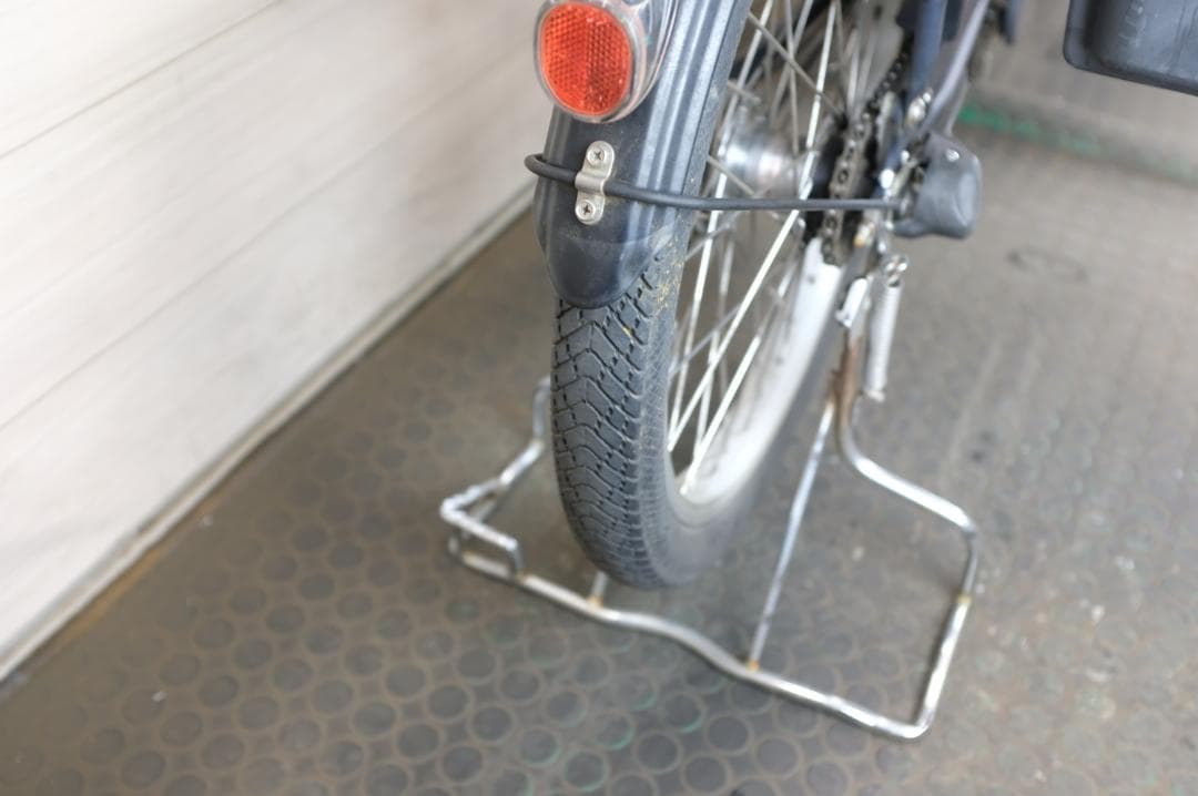 高年式パナソニック ギュット　　20インチ　3段　8.0Ah（4点灯）充電器無し