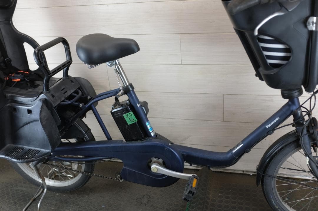 高年式パナソニック ギュット　　20インチ　3段　8.0Ah（4点灯）充電器無し