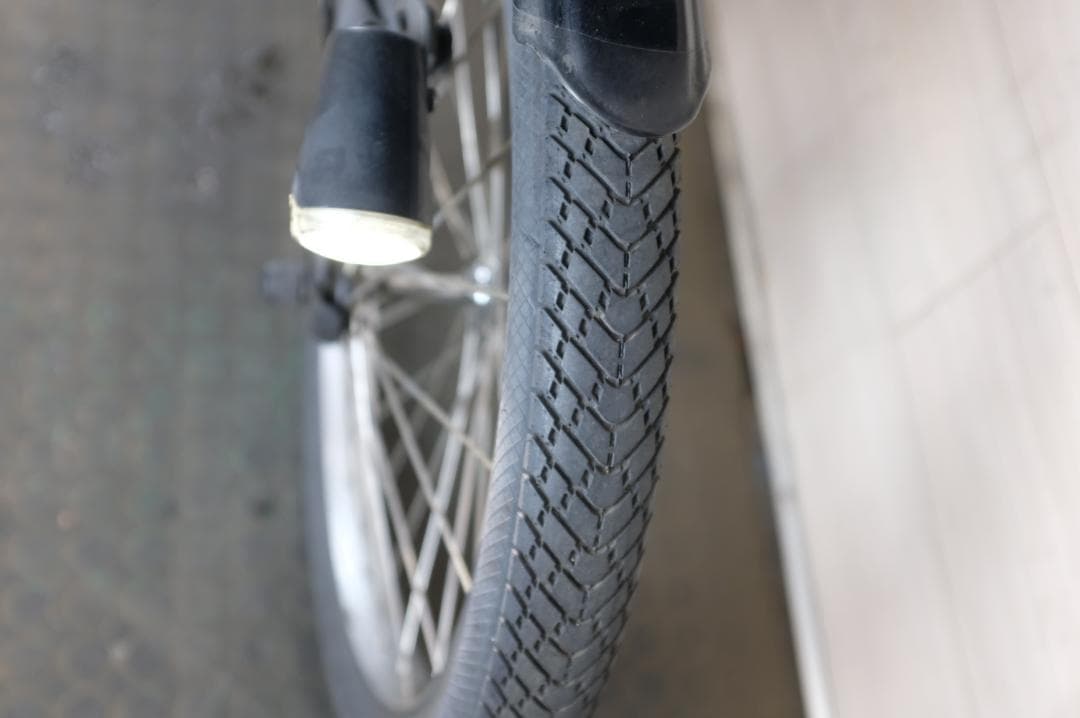 高年式パナソニック ギュット　　20インチ　3段　8.0Ah（4点灯）充電器無し