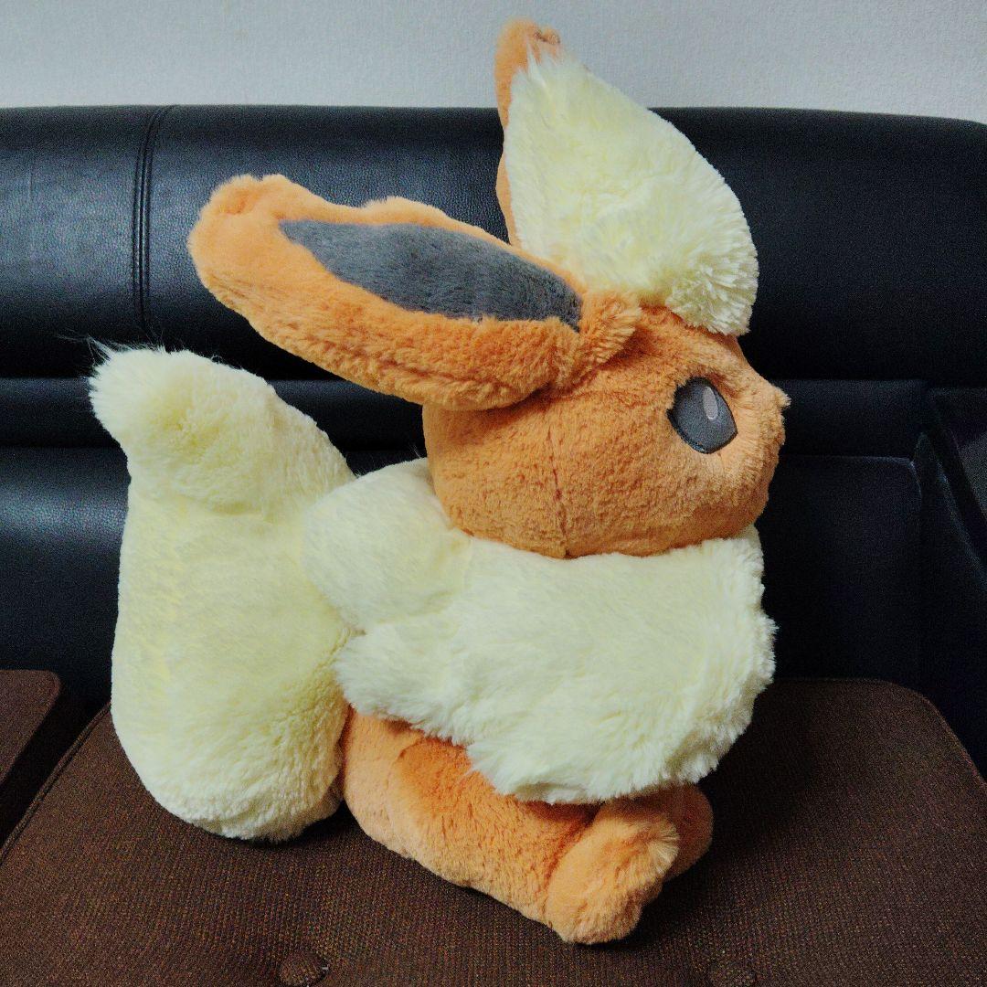 ポケモン★ ♥サンダース・シャワーズ・ブースター♥★ふわふわ抱き ぬいぐるみ