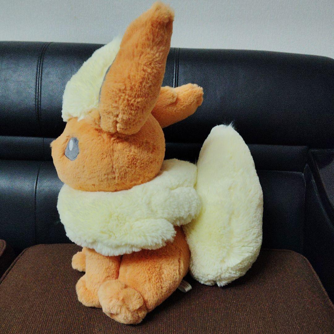 ポケモン★ ♥サンダース・シャワーズ・ブースター♥★ふわふわ抱き ぬいぐるみ