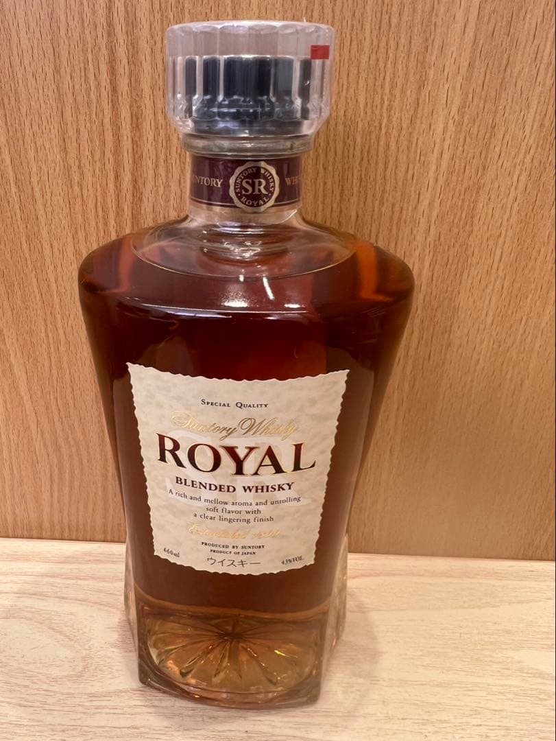 サントリーウイスキー ローヤル スリムボトル 660ml