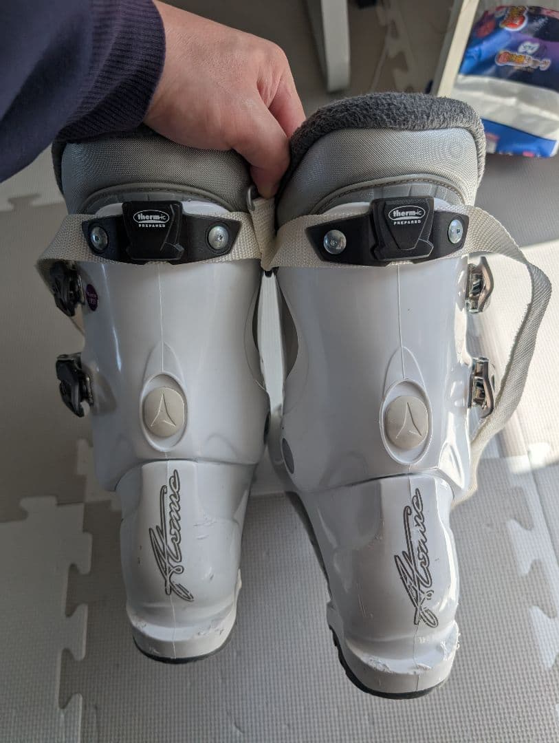 アトミックAtomic スキーブーツ SuperComfort 24.5/25