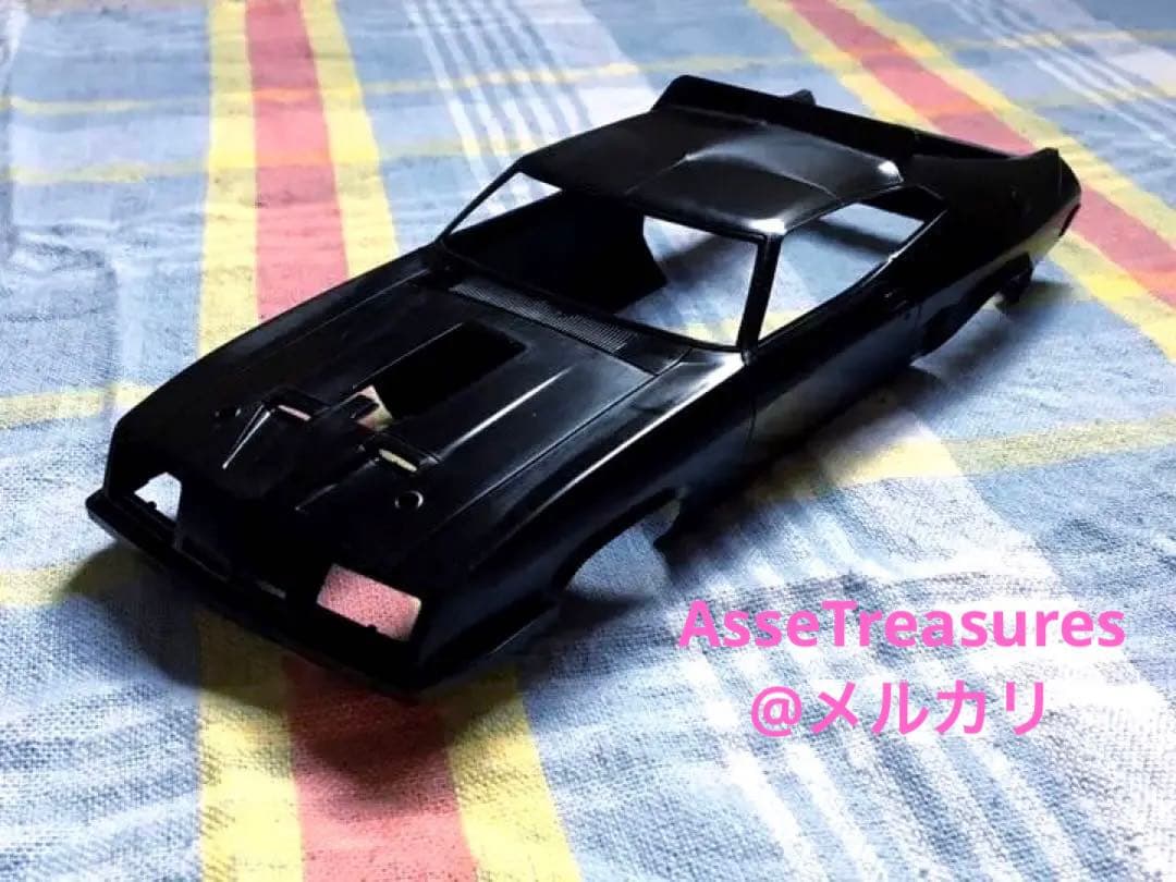 限定品 アオシマ 1/24 マッドマックス2 インターセプター w/メタルパーツ