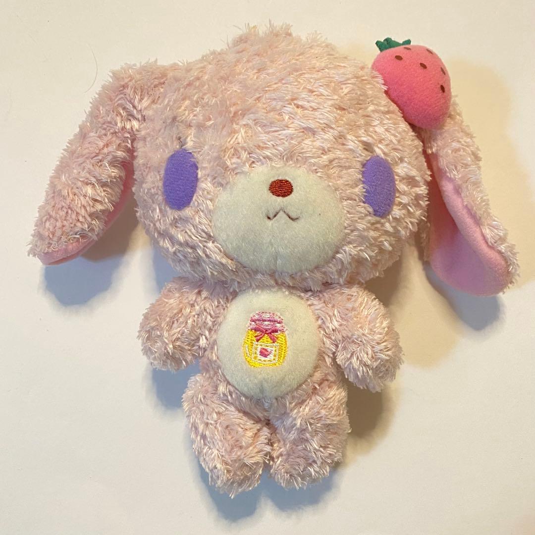 サンリオ シュガーバニーズ ぬいぐるみ　ストロベリーうさ 刺繍