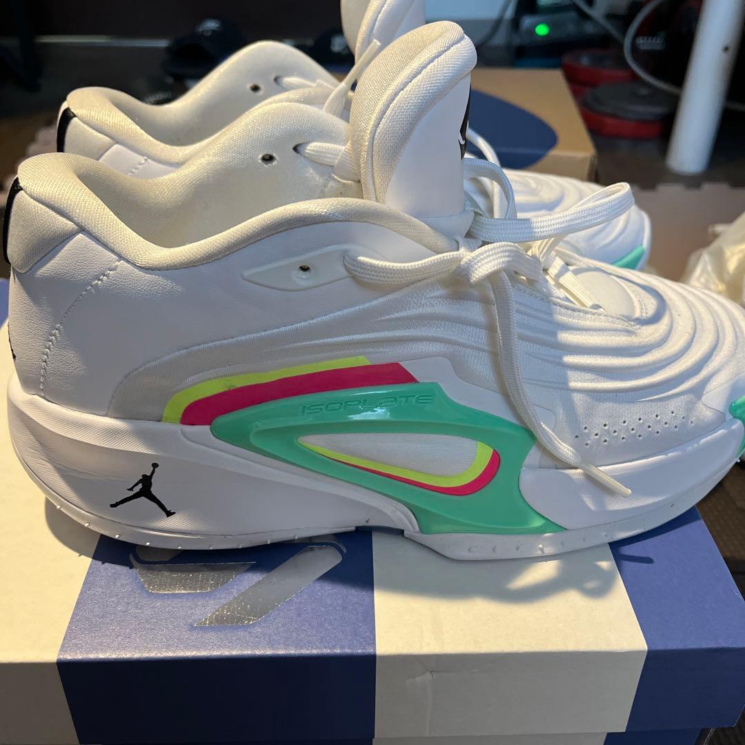 JORDAN ルカ3 箱付き