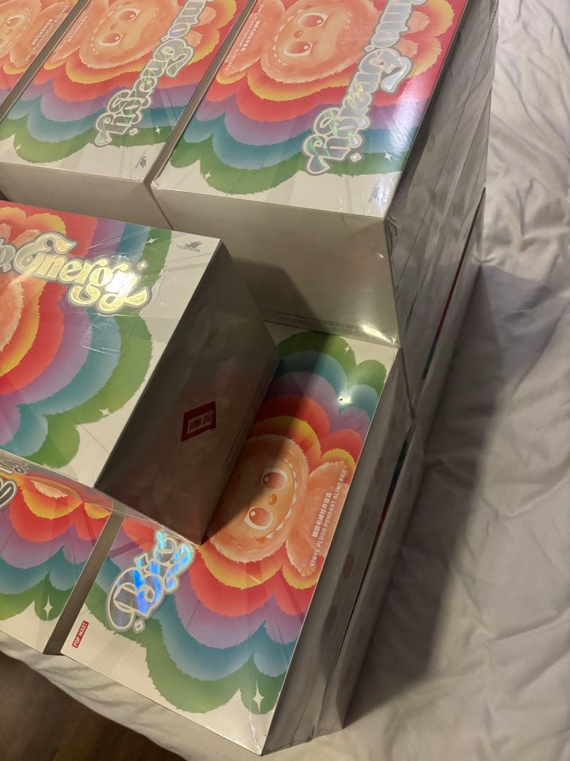 LABUBU Big into Energy アソートボックス　16箱