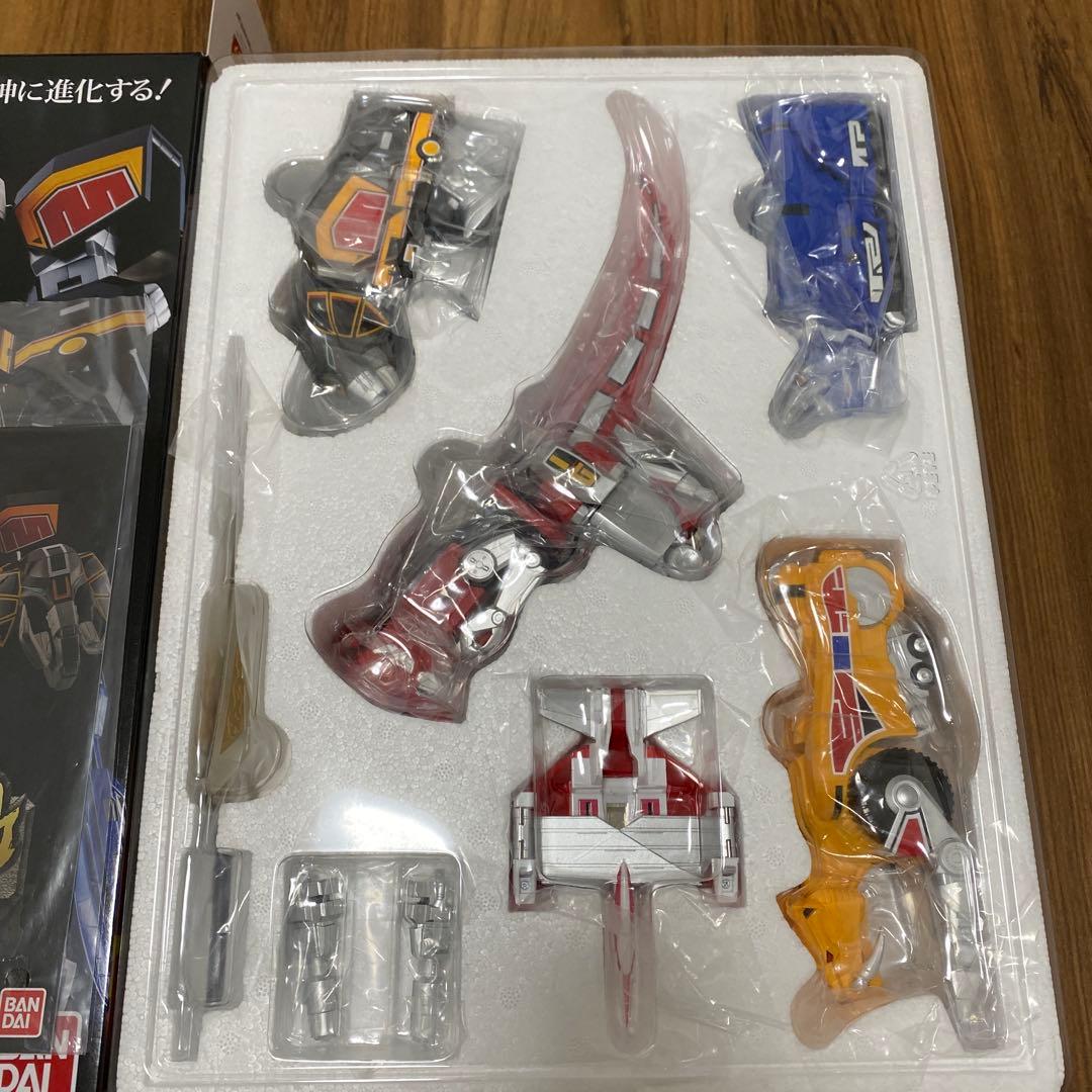 恐竜戦隊ジュウレンジャー　超合金魂　大獣神