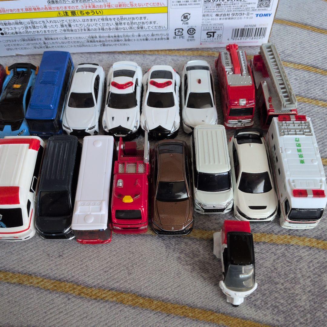 トミカタウンセット その他まとめ売り トミカ31台付き