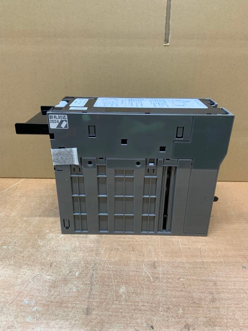 券売機　食券機　令和6年新札対応ビルバリ　識別機　領収書OK