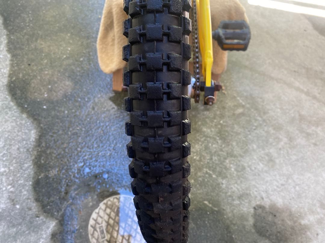 トライアルバイク 20インチ イエロー　キッズサイズ