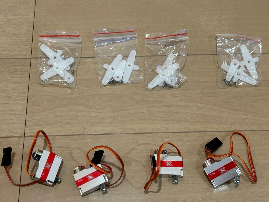 KST X08N マイクロサーボ 新品　開封済み　４個セット　よっちゃんさま専用