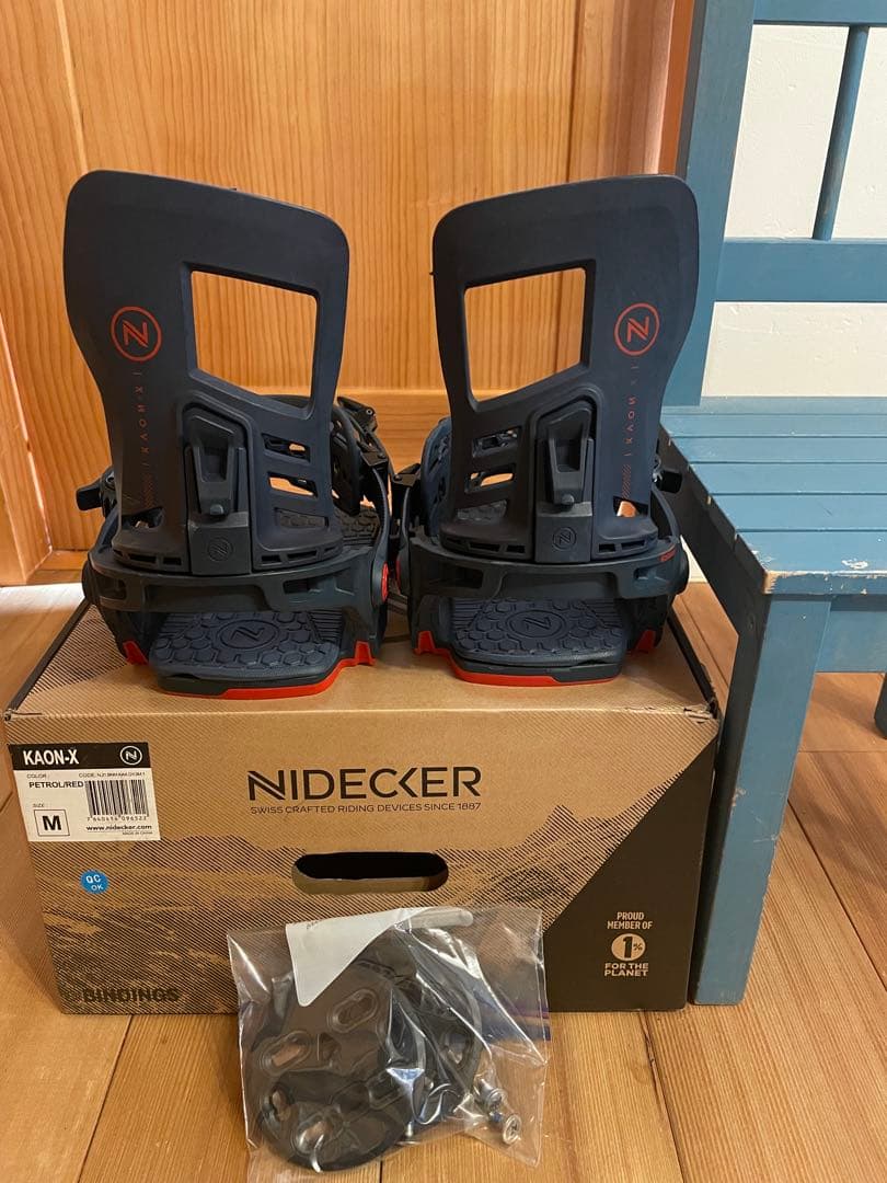 ナイデッカー　Mサイズ