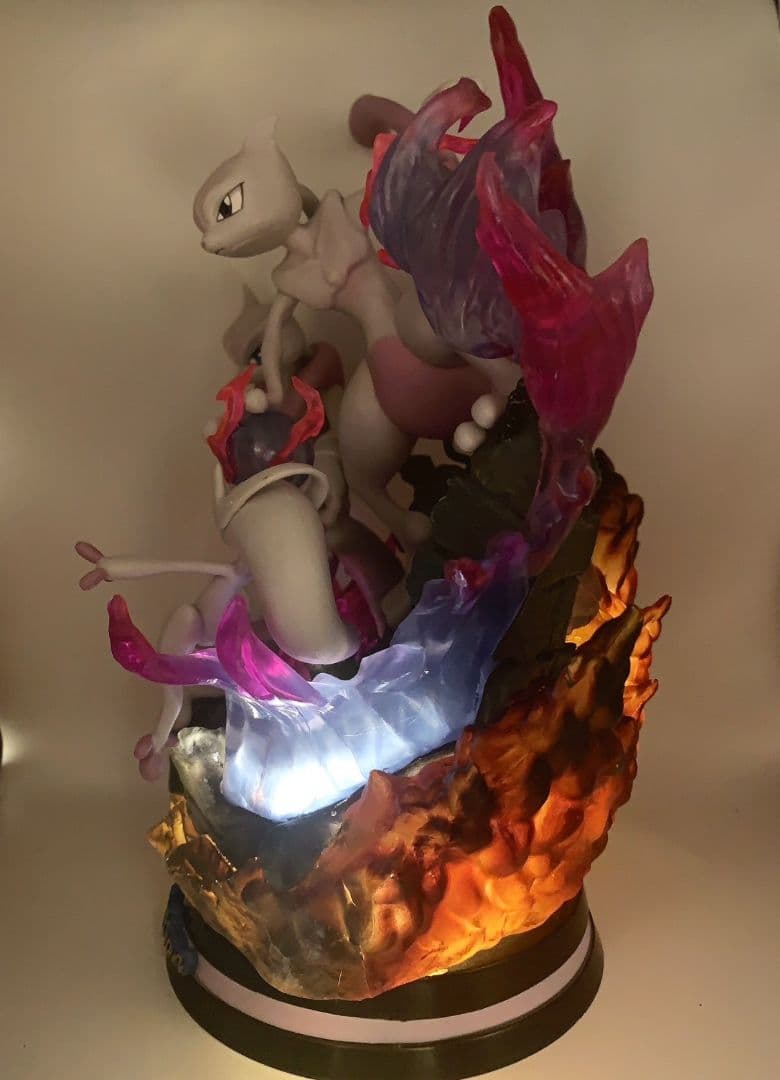 ミュウツー 進化 LED フィギュア