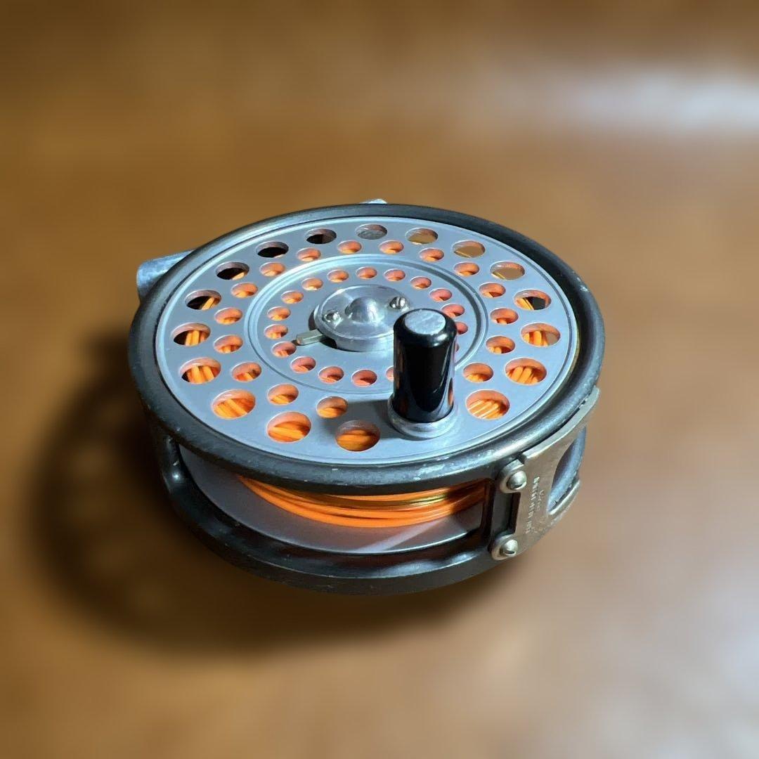 ハーディ　ライトウェイト　フライリール　箱　ケース　取説有り