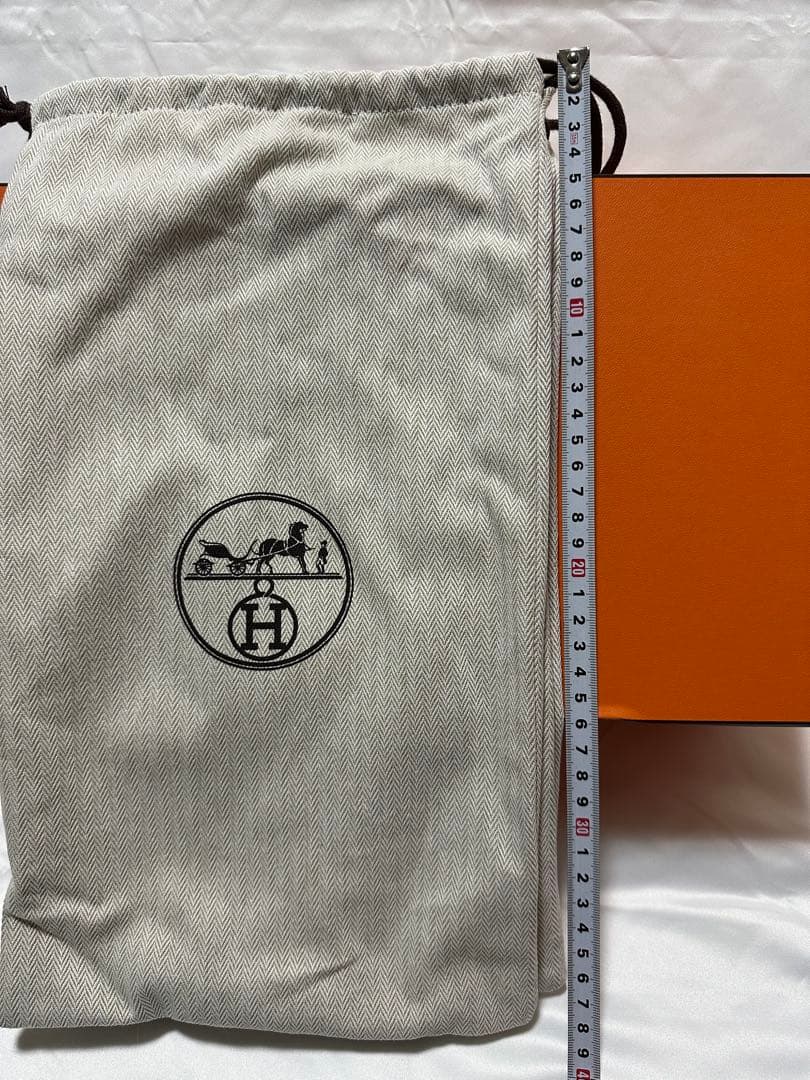 HERMES箱と巾着袋×2枚と靴紐セット