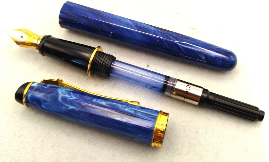 CARAN d'ACHE　 エクイノックス　万年筆　ブルーマーブル