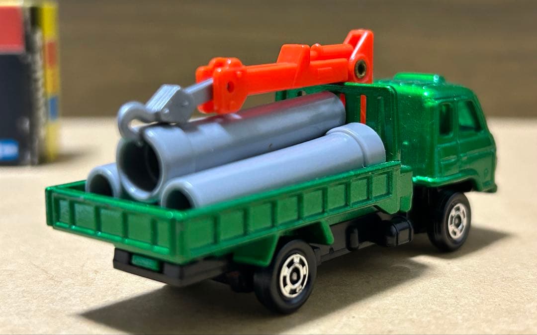 日本製 トミカ UDコンドル クレーン付カーゴトラック