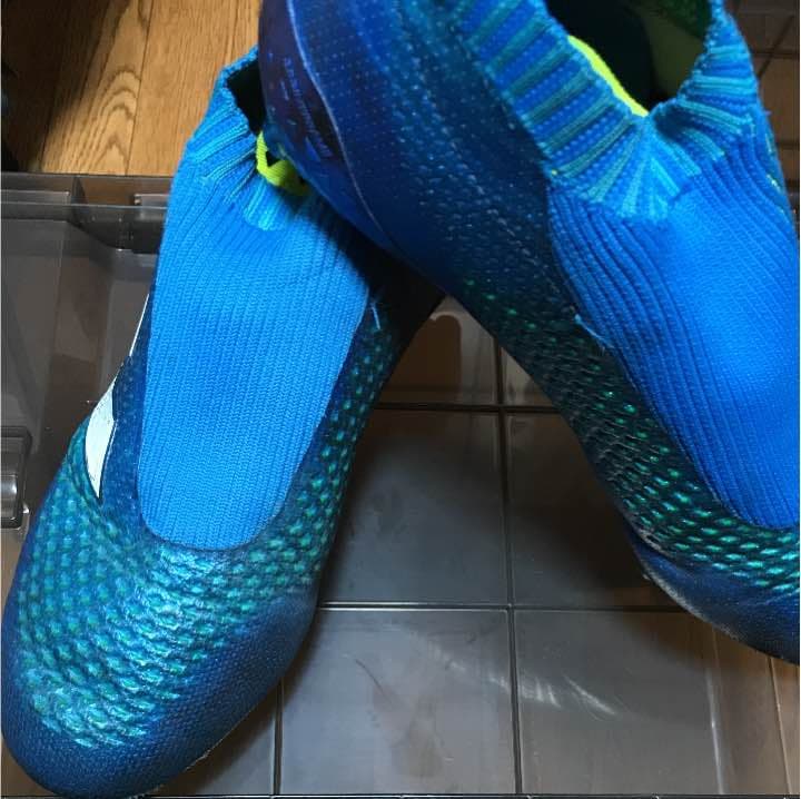 アディダスピュアコントロール