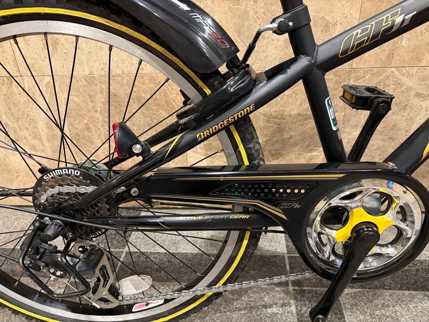 ブリジストンクロスファイヤージュニア-手渡しのみでお願いします。