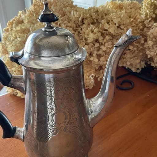 重厚な 英国アンティーク 銀器 コーヒーポット 925g エボニーハンドル 彫刻