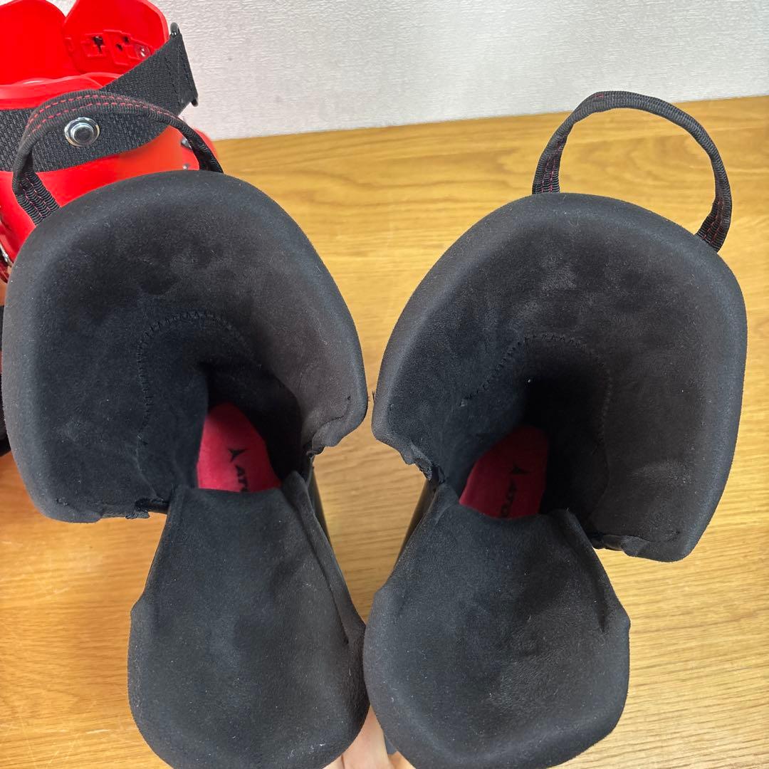 美品　アトミック スキーブーツATOMIC REDSTER 23-23.5cm
