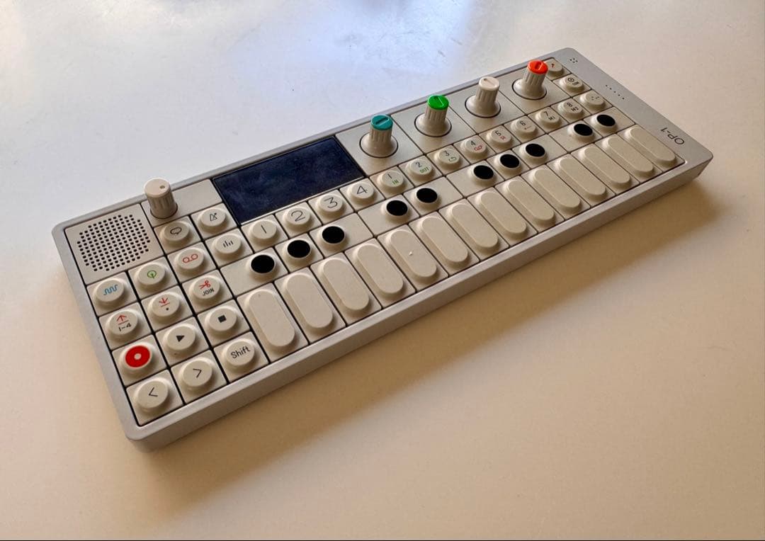 鍵盤楽器 Teenage Engineering OP-1 Orignal