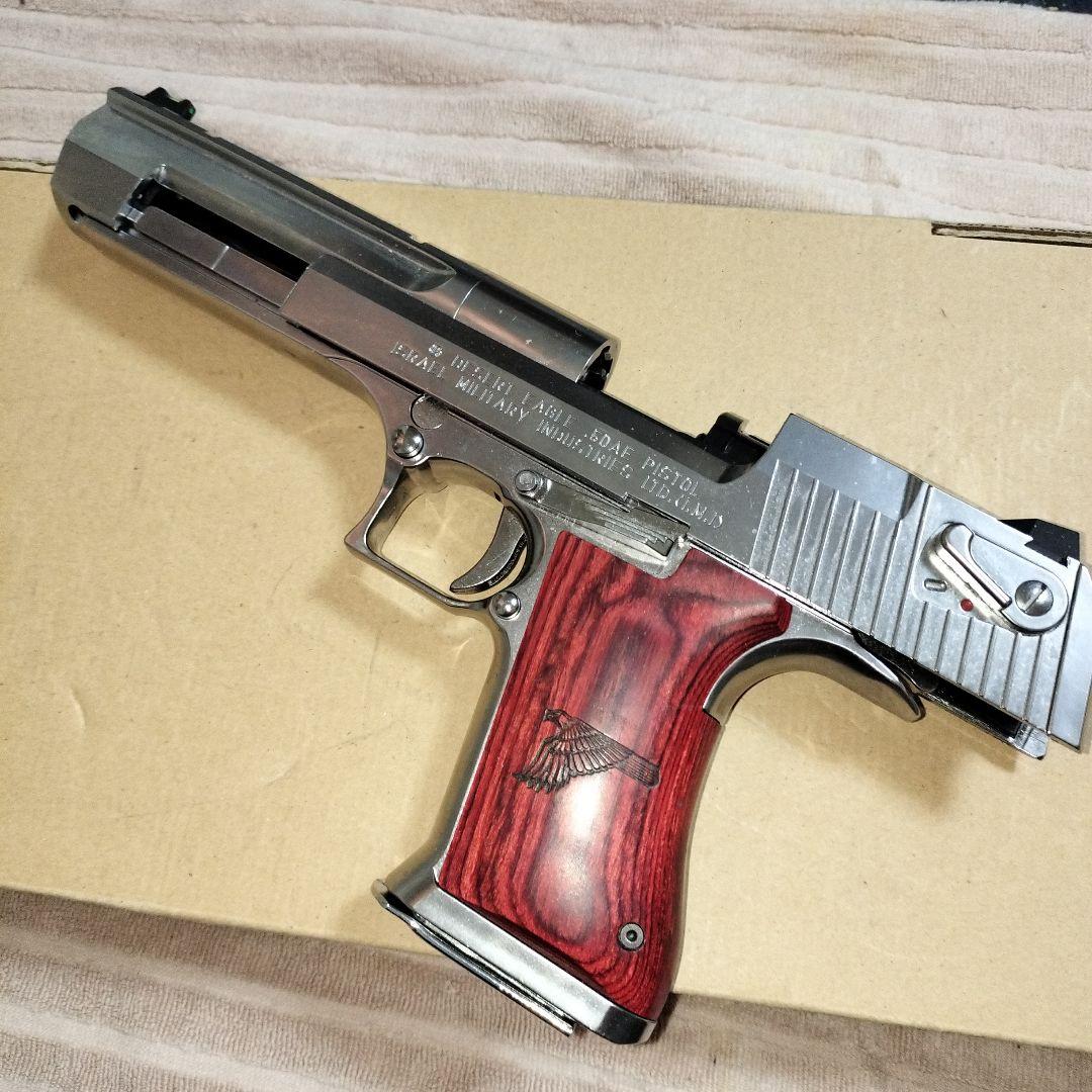 デザートイーグルライトニングホーク5インチカスタム ガスガン シルバー/ウッド