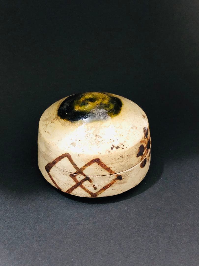 ⚜️古田織部香合⚜️鉄絵 ⚜️安土 桃山 ⚜️茶道具