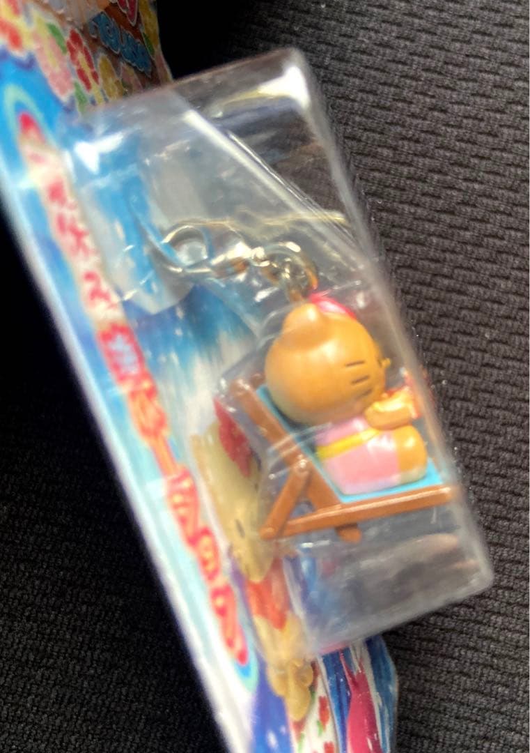 激レアご当地日焼けキティ ビーチハウスファスナーマスコット根付夏休み海バージョン